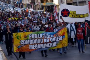CHUBUTAGUAZO – Zulma de Comodoro Rivadavia: “En una ciudad con 100 años de explotación petrolera se movilizaron miles de personas contra la minería”