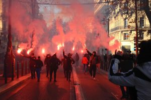 Huelgas contra la reforma jubilatoria y sindicalismo emergente en Francia