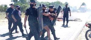 Lee más sobre el artículo Desalojo, represión y detenciones en Corrientes