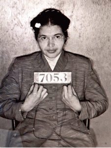 Lee más sobre el artículo Rosa Parks, la rebelde del autobus