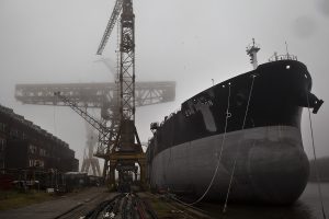 Lee más sobre el artículo El círculo de la dependencia: gobiernos, extractivismo y FMI