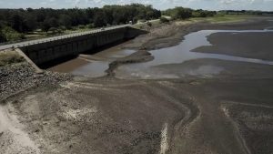 Uruguay sin agua potable – ¿Sequía o saqueo?