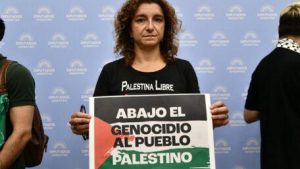 Reportaje a Vanina Biasi – El largo brazo del Estado Sionista Israelí quiere ocultar el genocidio en Palestina y acallar judicialmente las voces que lo denuncian en el mundo